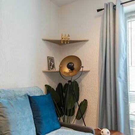 Appartamento Beautiful Studio On The Most Prestigious Street Saint-Honore - Near Louvre, Amazing Location!
