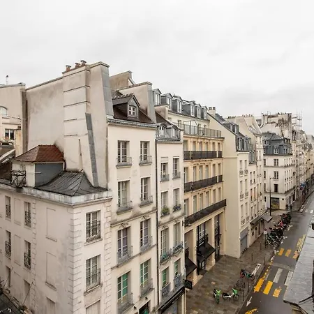 Appartamento Beautiful Studio On The Most Prestigious Street Saint-Honore - Near Louvre, Amazing Location! Parigi