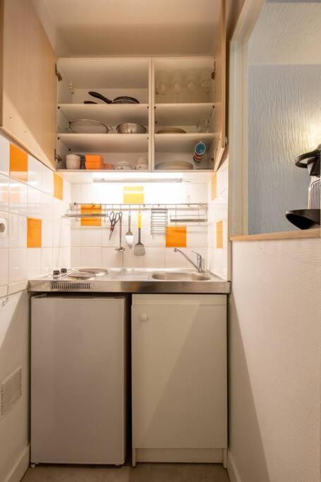 Appartamento Beautiful Studio On The Most Prestigious Street Saint-Honore - Near Louvre, Amazing Location!